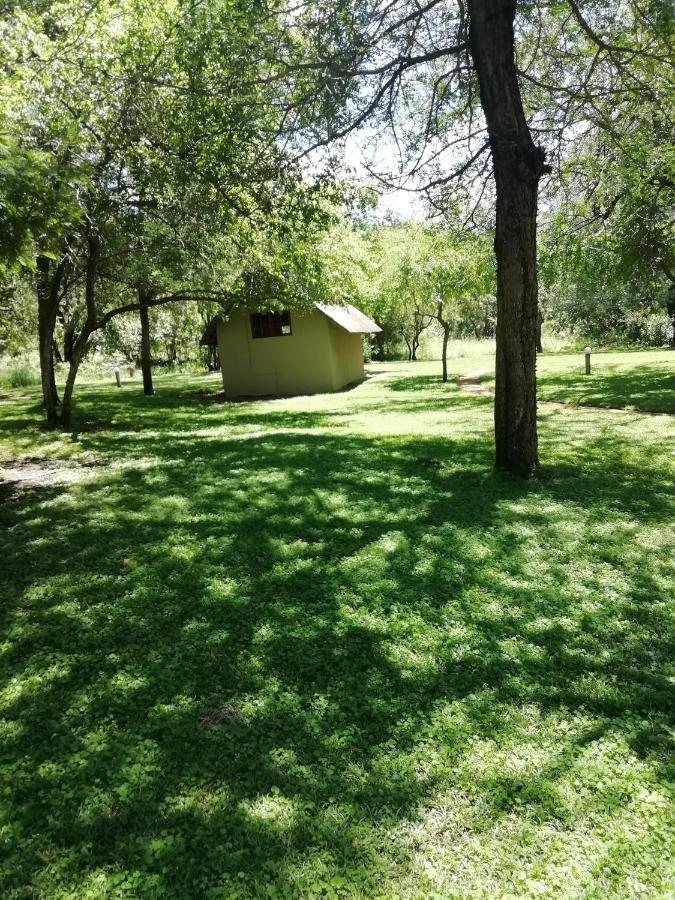 Shumba Safari Bush Camp Villa โฮดสปรูท ภายนอก รูปภาพ