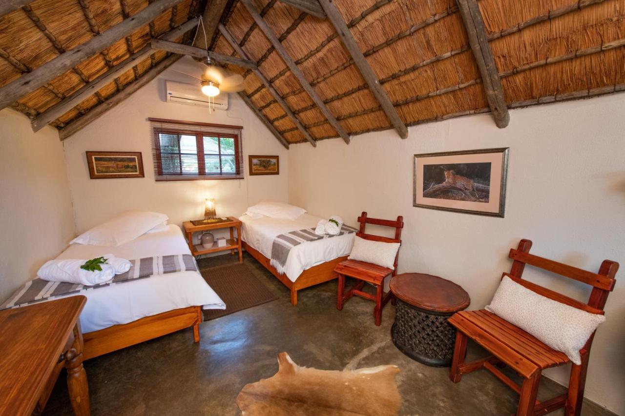 Shumba Safari Bush Camp Villa โฮดสปรูท ภายนอก รูปภาพ