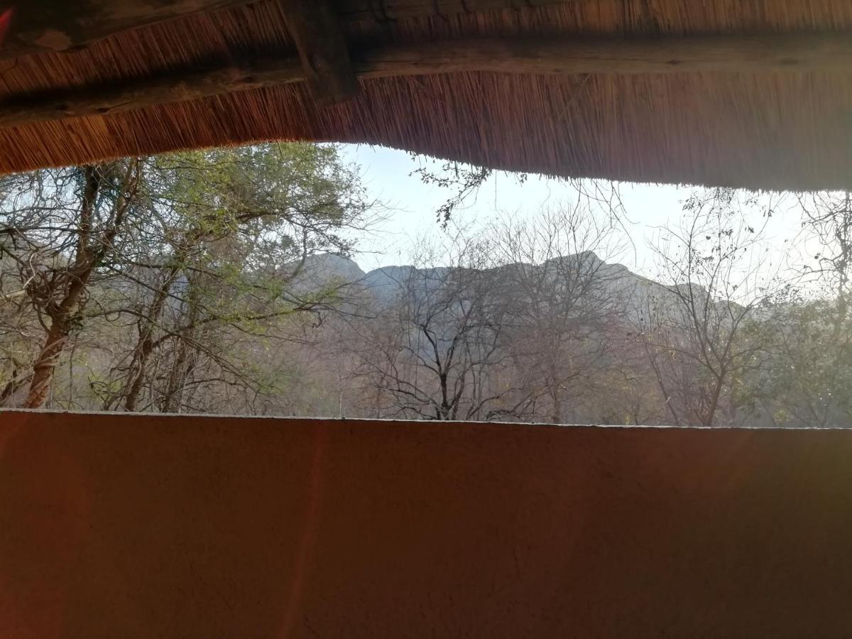 Shumba Safari Bush Camp Villa โฮดสปรูท ภายนอก รูปภาพ