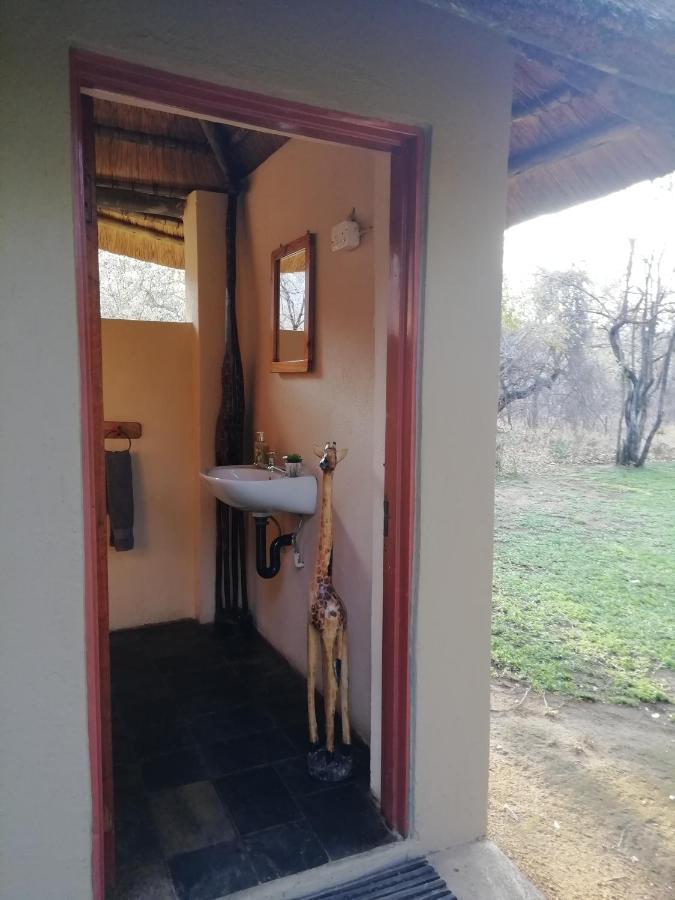 Shumba Safari Bush Camp Villa โฮดสปรูท ภายนอก รูปภาพ