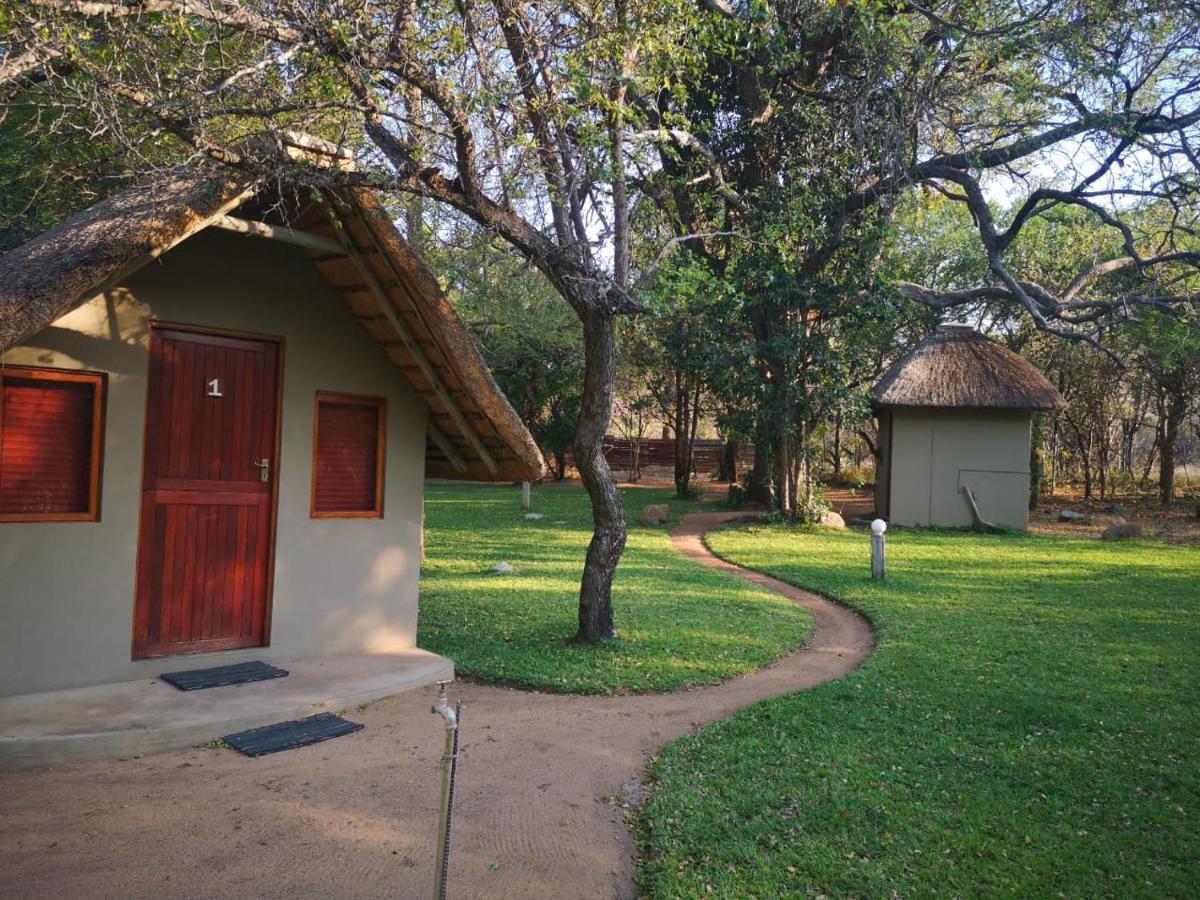 Shumba Safari Bush Camp Villa โฮดสปรูท ภายนอก รูปภาพ