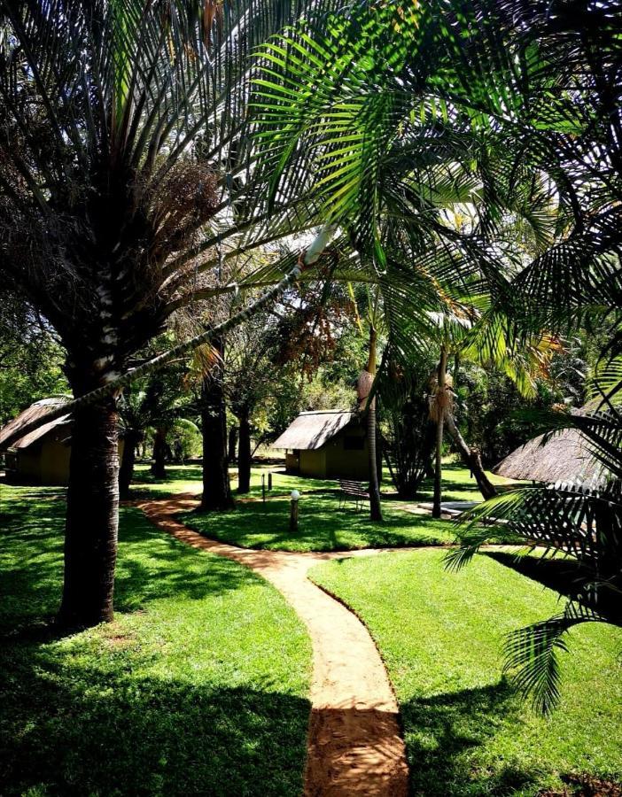 Shumba Safari Bush Camp Villa โฮดสปรูท ภายนอก รูปภาพ
