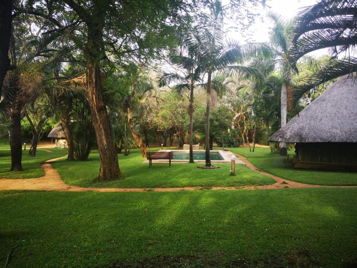 Shumba Safari Bush Camp Villa โฮดสปรูท ภายนอก รูปภาพ
