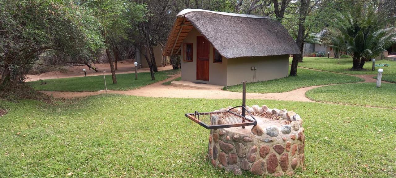 Shumba Safari Bush Camp Villa โฮดสปรูท ภายนอก รูปภาพ